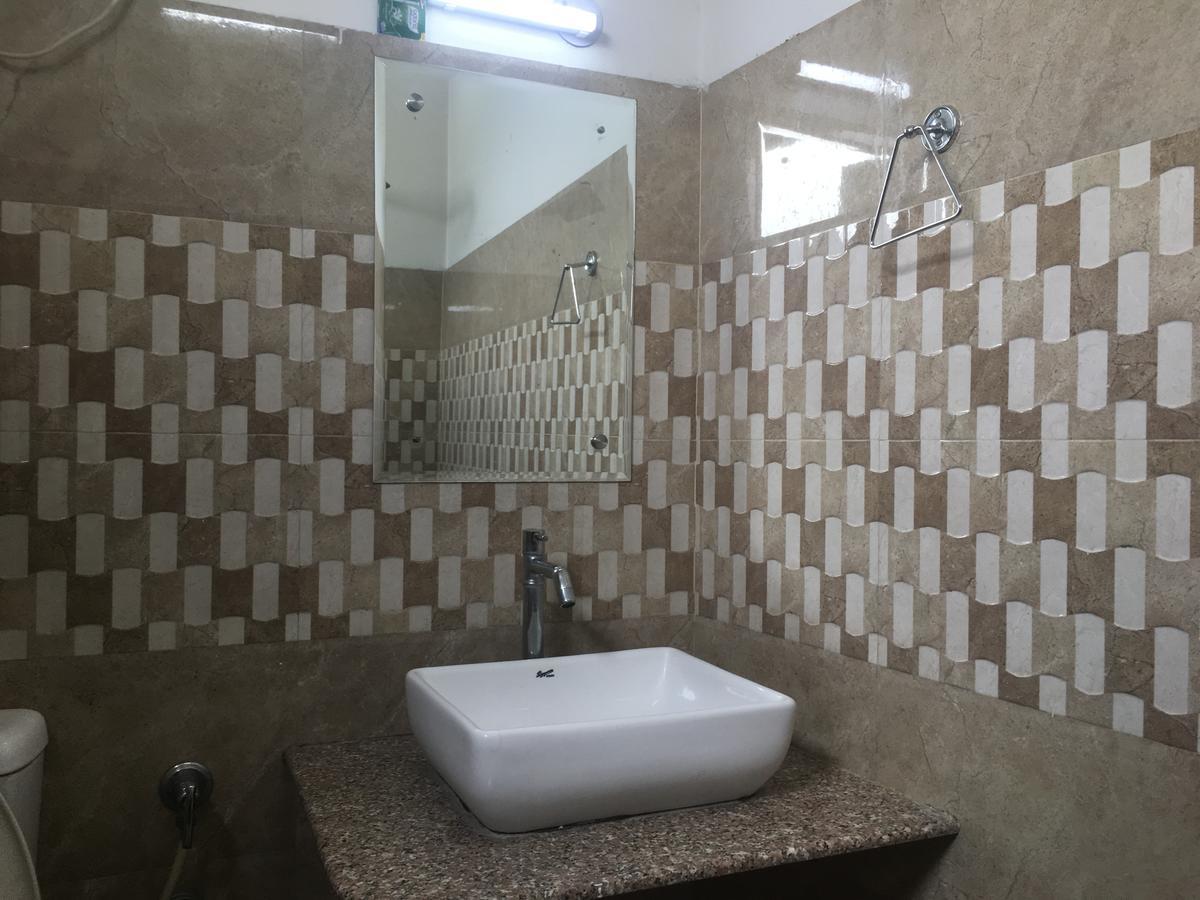 Oyo 12976 Hotel New Fiza จามมู ภายนอก รูปภาพ